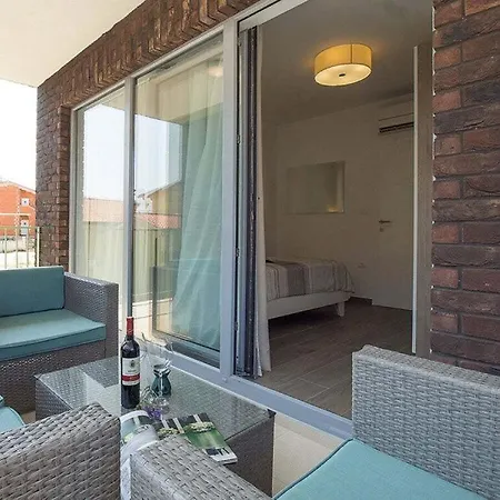 Villa Marena With Private Pool, 1 Km Beach